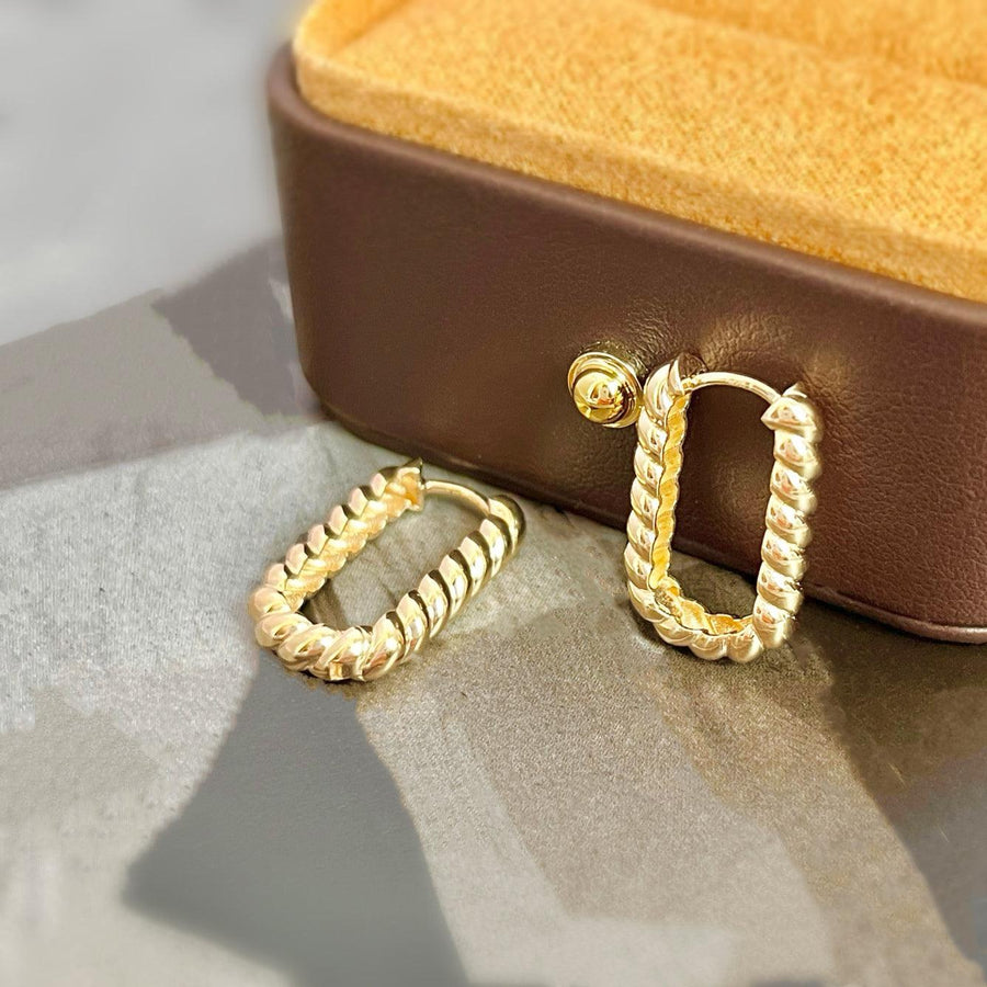 14k Solid Gold Twisted Braided Oblong Hoop Earrings - EVELYN GOLD JEWELS