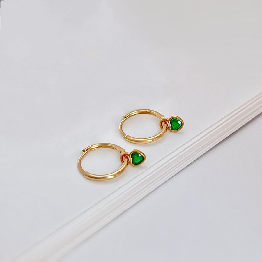 18k Dainty Natural Emerald Heart Charm Earrings