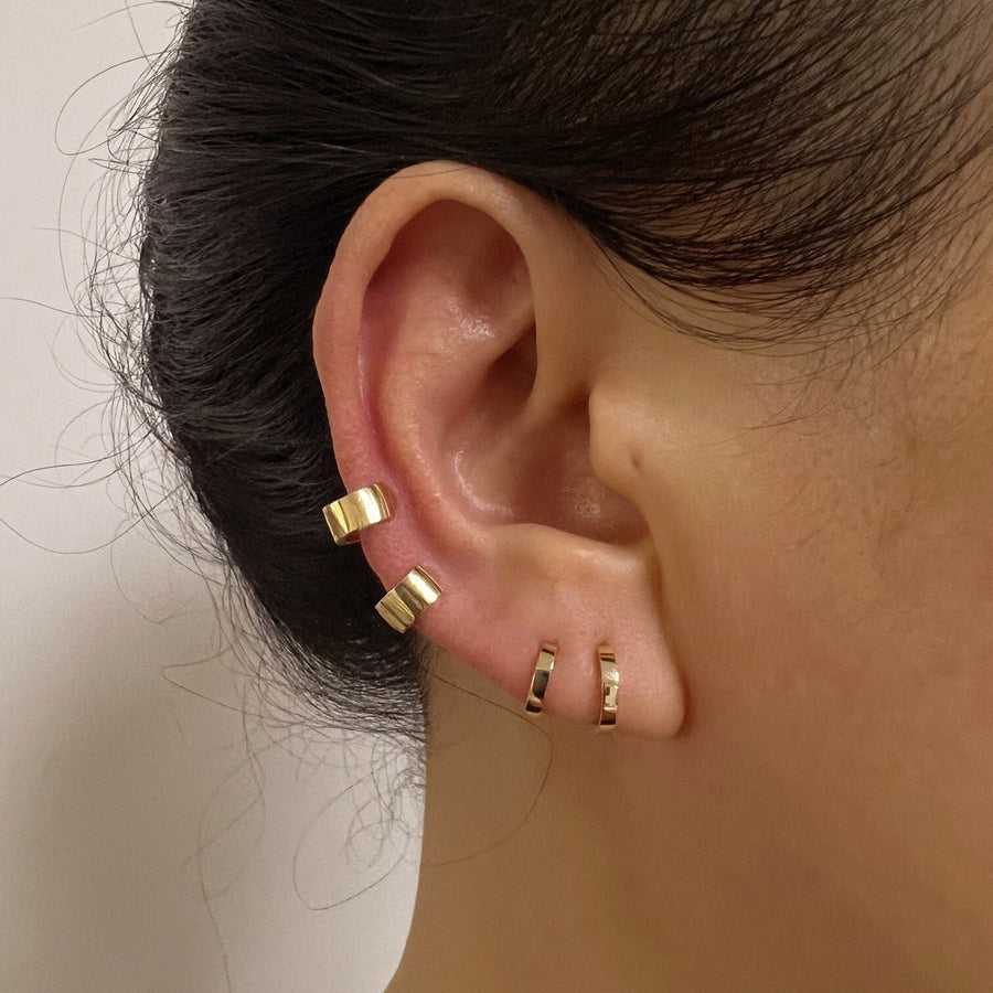 14k/18k Solid Gold Tiny Helix Hoop Earrings Evelyn Gold Jewels