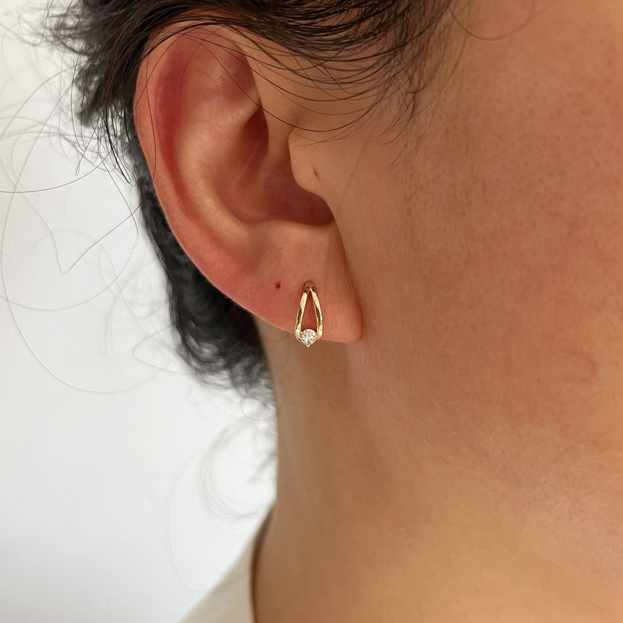 14k Solid Gold Criss Cross Moissanite Huggie Hoop Earrings, Small Solitaire Moissanite Huggie Earring, Rose Gold Huggies