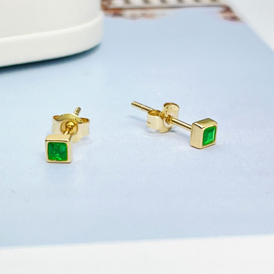 18k Natural Emerald Square Stud Earrings