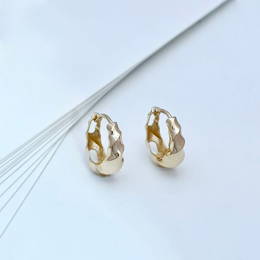 14k Solid Gold Twisted Croissant Huggie Hoop Earrings