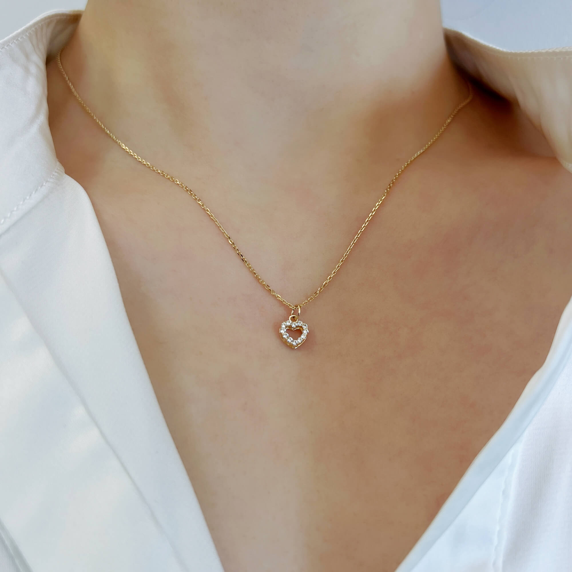 14k Solid Gold Natural White Sapphire Heart Charm Necklace